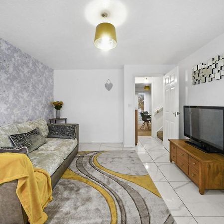 Tayberry Close Contractors & Leisure Apartment By Leecroft Stays Дербі Екстер'єр фото
