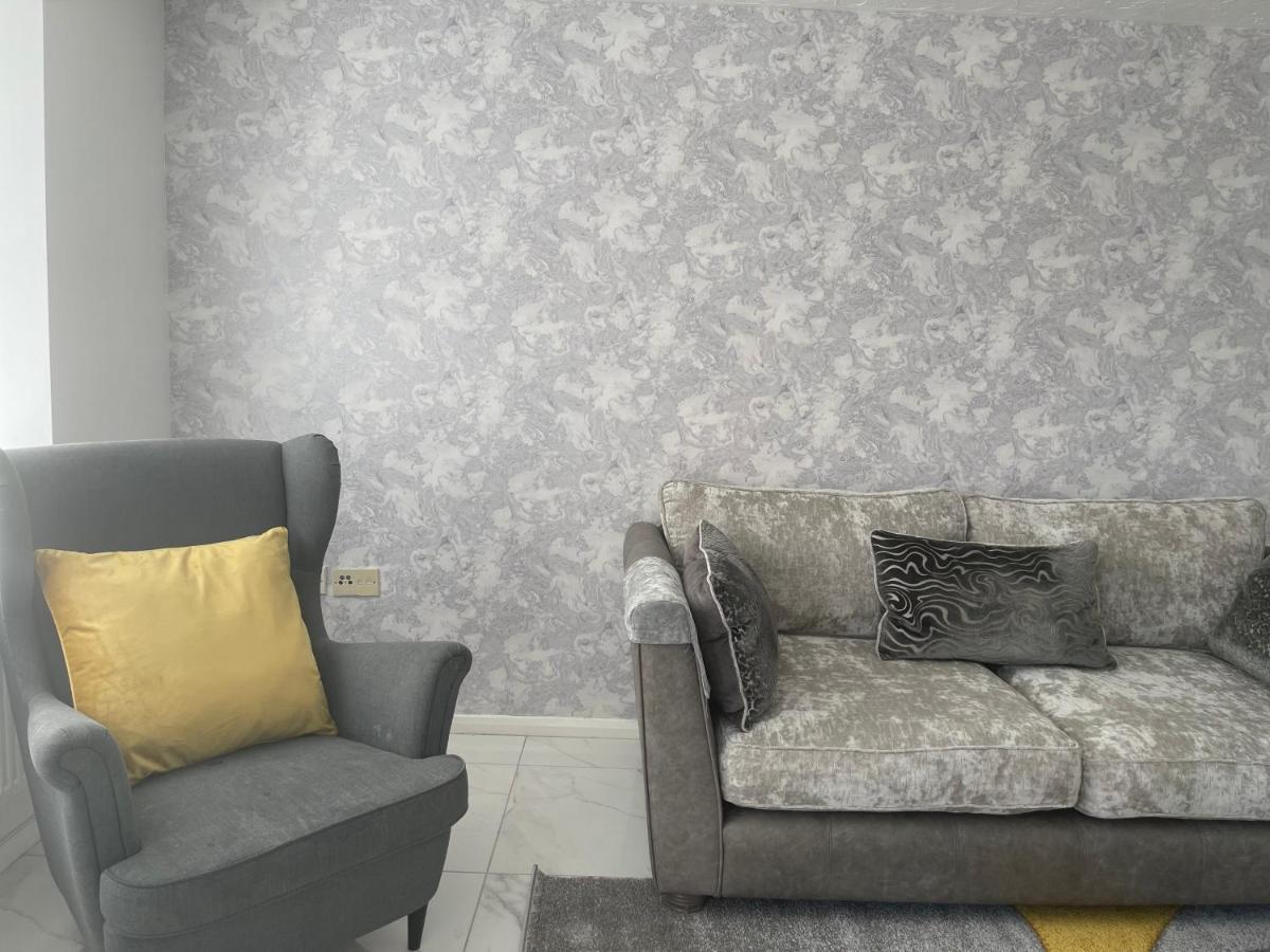 Tayberry Close Contractors & Leisure Apartment By Leecroft Stays Дербі Екстер'єр фото